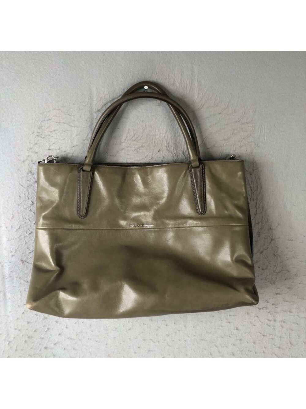 Coach Tote Bag Olive Green Leather Zip Top Business Work Borough Old Money